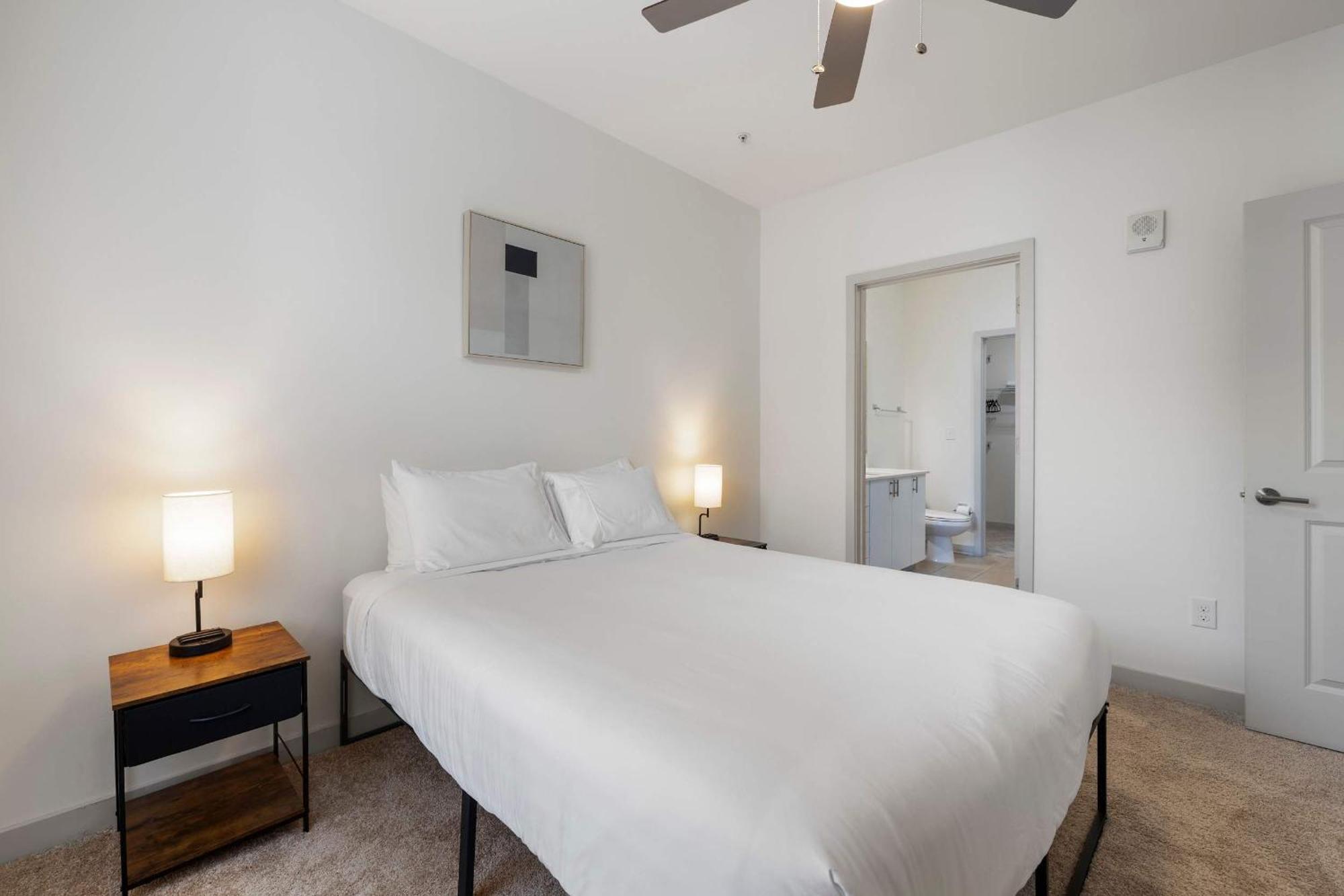 Apartment Two Charming Nulu Cozysuites *