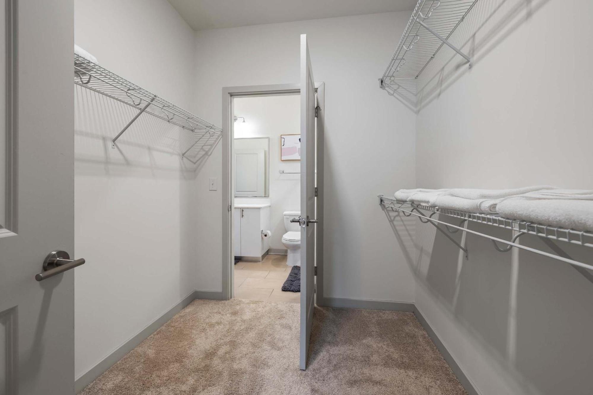 Two Charming Nulu Cozysuites Louisville